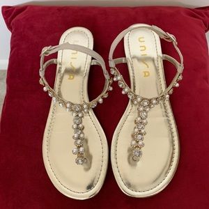 UNISA THONG EMBELLISHED PEAR RHINESTONE SANDALS